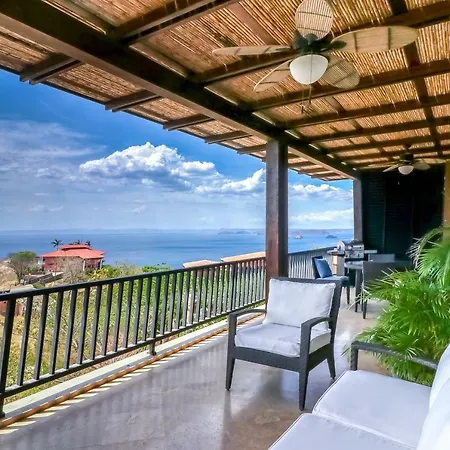 Condo @ Azul Paraíso