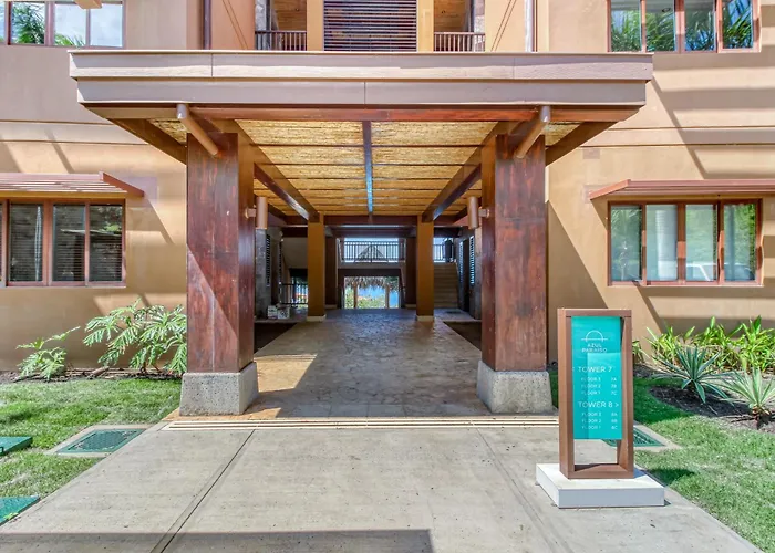 Ocotal Hilltop Condo: Ocean Views, Pool Access