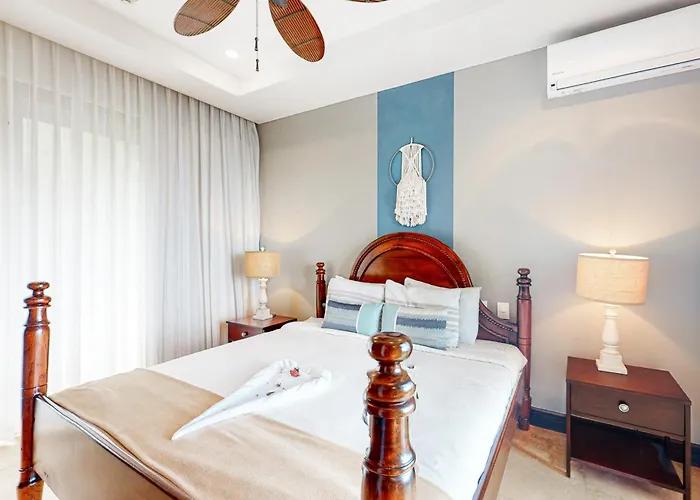 Ocotal Hilltop Condo: Ocean Views, Pool Access Appartement Playa Ocotal