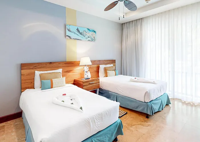 Ocotal Hilltop Condo: Ocean Views, Pool Access * Playa Ocotal