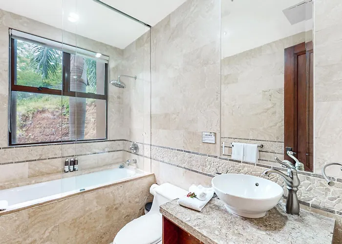 Appartement Ocotal Hilltop Condo: Ocean Views, Pool Access