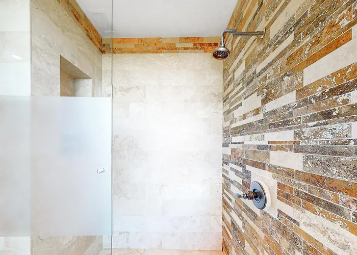 Ocotal Hilltop Condo: Ocean Views, Pool Access Appartement